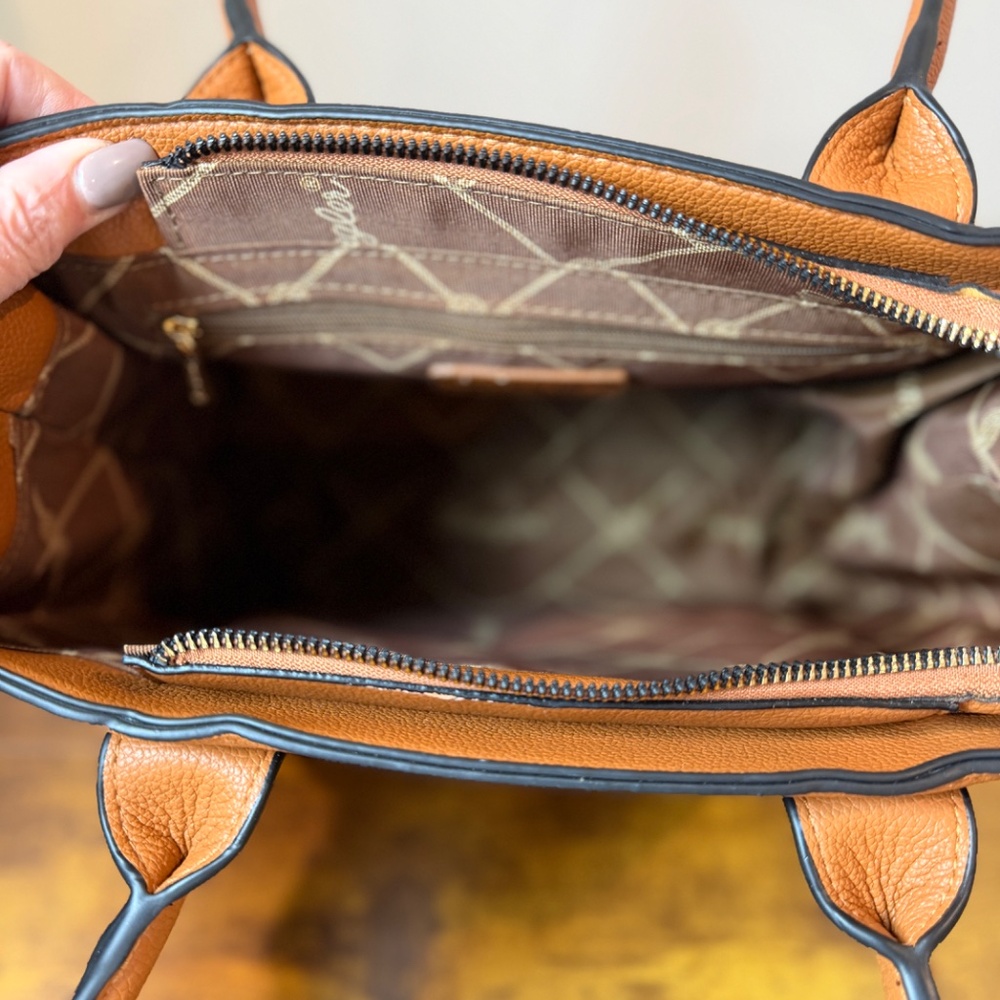 Wrangler Purse Never Used Brand New - Picture 10 of 11